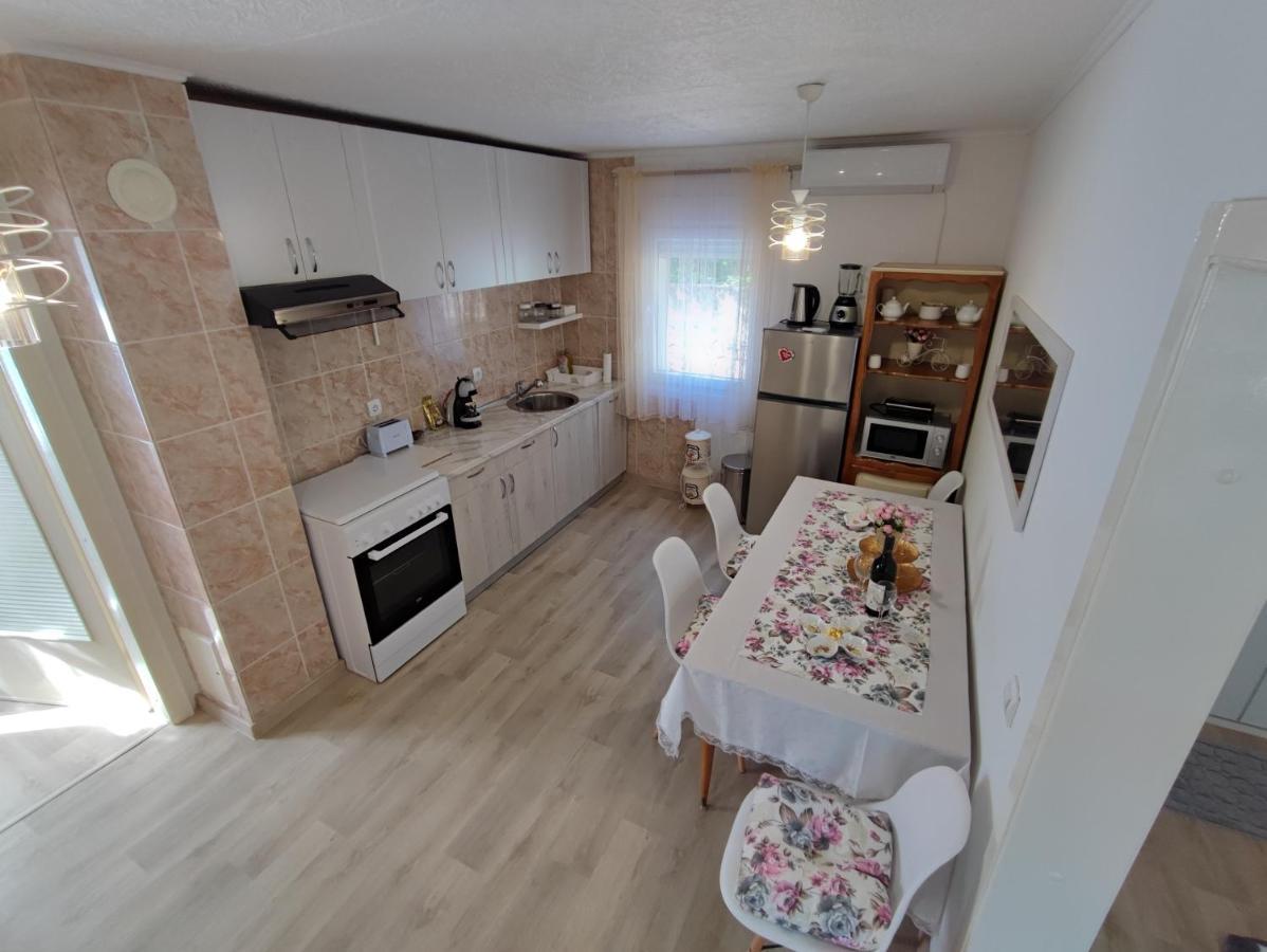 Apartment Barba View Kotor Exterior photo