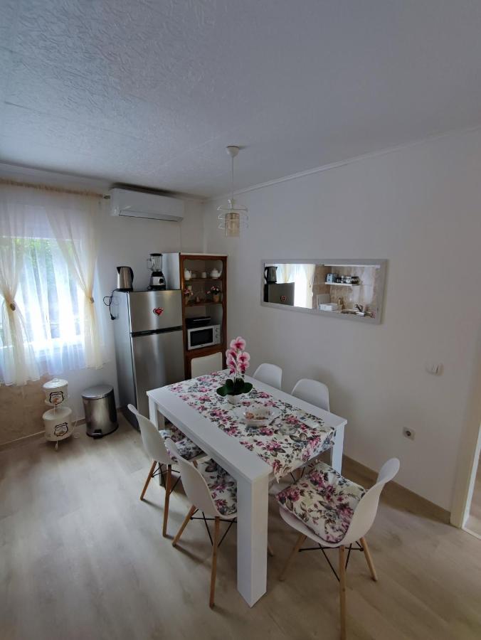 Apartment Barba View Kotor Exterior photo